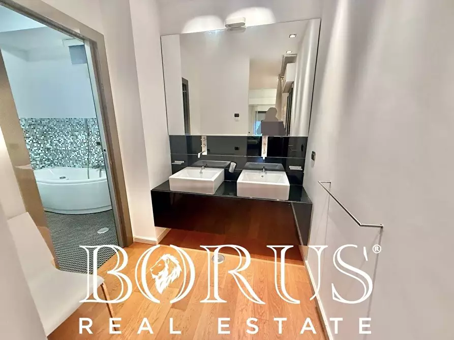 Immagine 81 di Villa in vendita  a Casapesenna