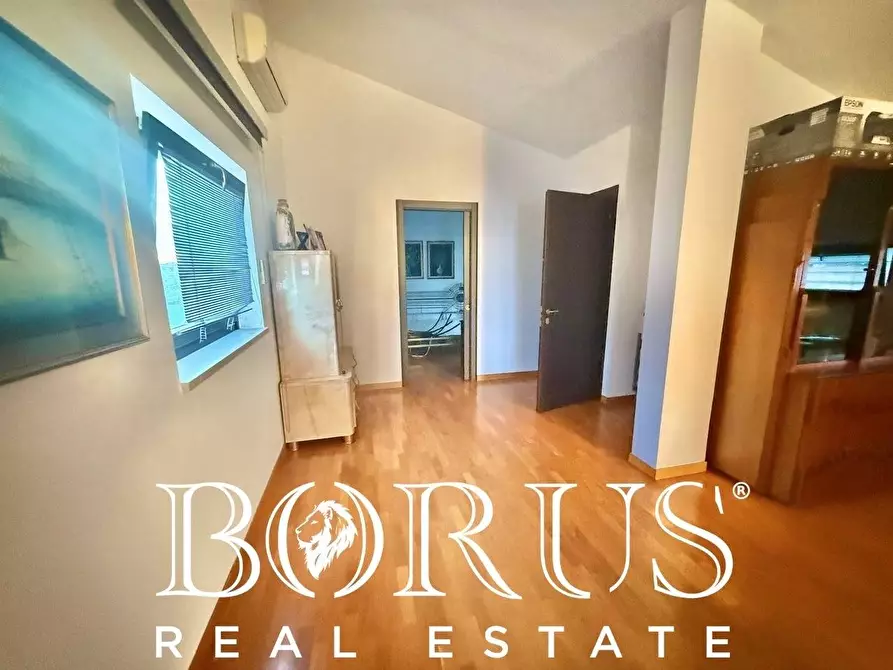 Immagine 84 di Villa in vendita  a Casapesenna