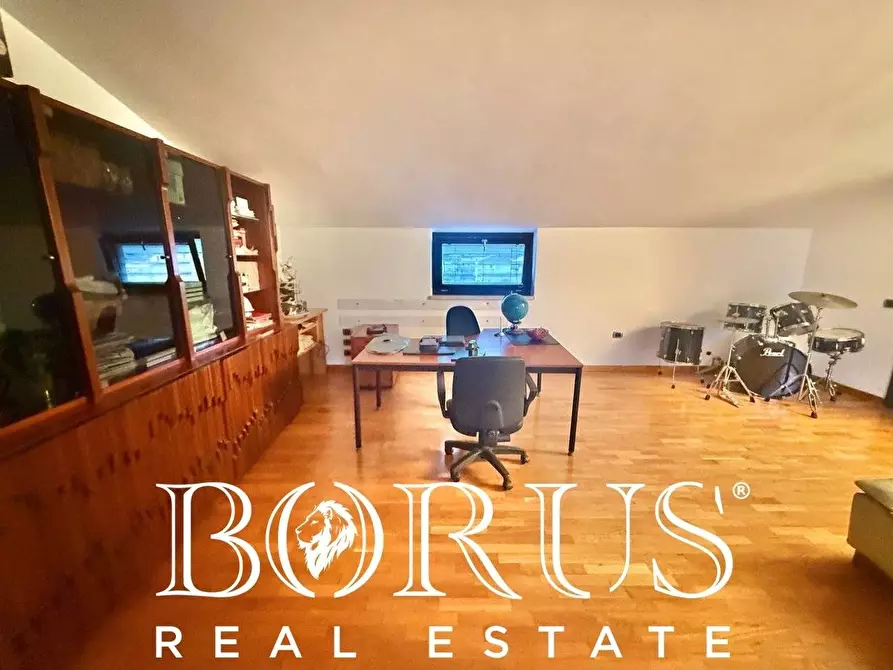 Immagine 103 di Villa in vendita  a Casapesenna