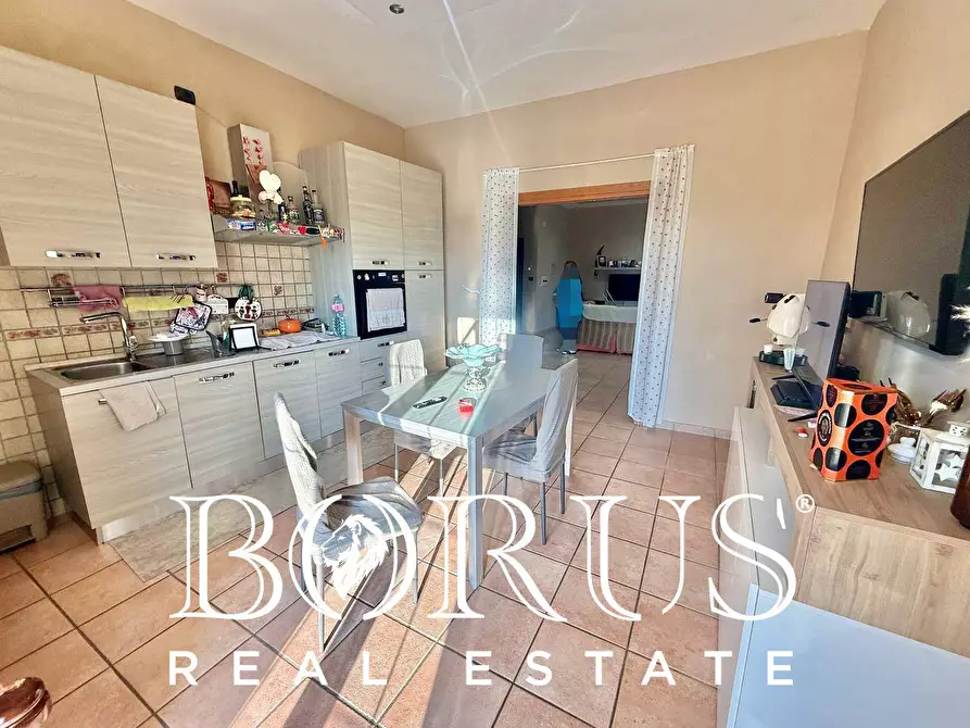 Immagine 10 di Appartamento in vendita  in Via Domiziana a Cancello Ed Arnone