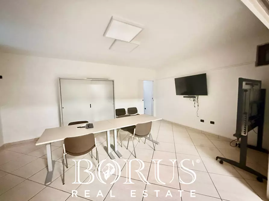 Immagine 4 di Palazzo in vendita  in VIA DE GASPERI I TRAVERSA a Casapesenna