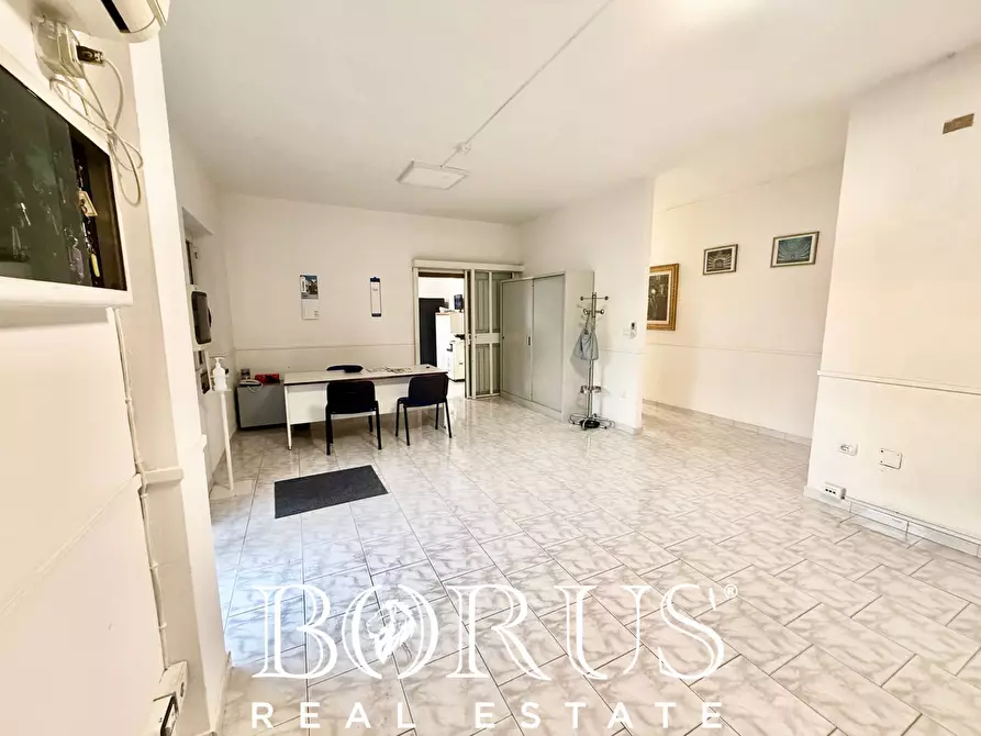 Immagine 5 di Palazzo in vendita  in VIA DE GASPERI I TRAVERSA a Casapesenna