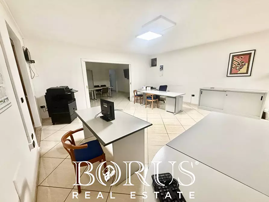 Immagine 9 di Palazzo in vendita  in VIA DE GASPERI I TRAVERSA a Casapesenna