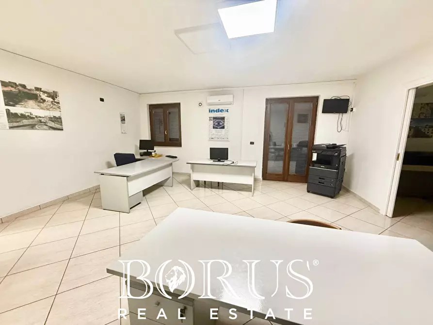 Immagine 11 di Palazzo in vendita  in VIA DE GASPERI I TRAVERSA a Casapesenna