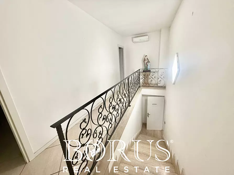 Immagine 15 di Palazzo in vendita  in VIA DE GASPERI I TRAVERSA a Casapesenna