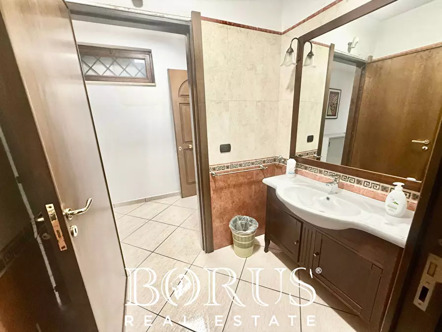 Immagine 16 di Palazzo in vendita  in VIA DE GASPERI I TRAVERSA a Casapesenna