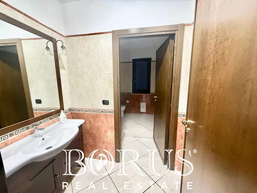 Immagine 20 di Palazzo in vendita  in VIA DE GASPERI I TRAVERSA a Casapesenna