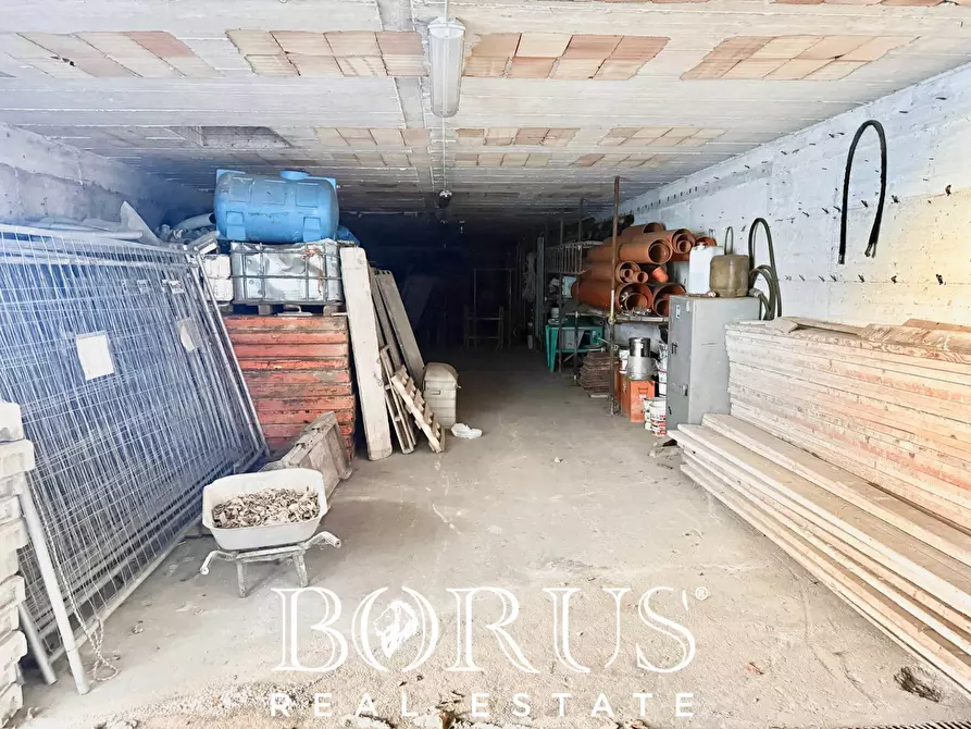 Immagine 22 di Palazzo in vendita  in VIA DE GASPERI I TRAVERSA a Casapesenna