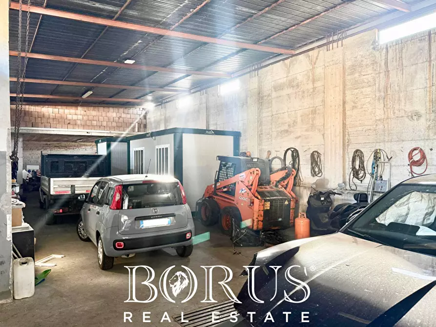 Immagine 25 di Palazzo in vendita  in VIA DE GASPERI I TRAVERSA a Casapesenna