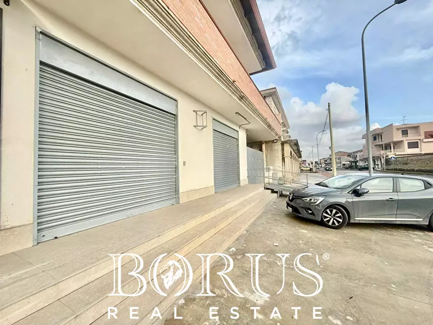 Immagine 5 di Locale commerciale in affitto  in via circumvallazione a Casal Di Principe