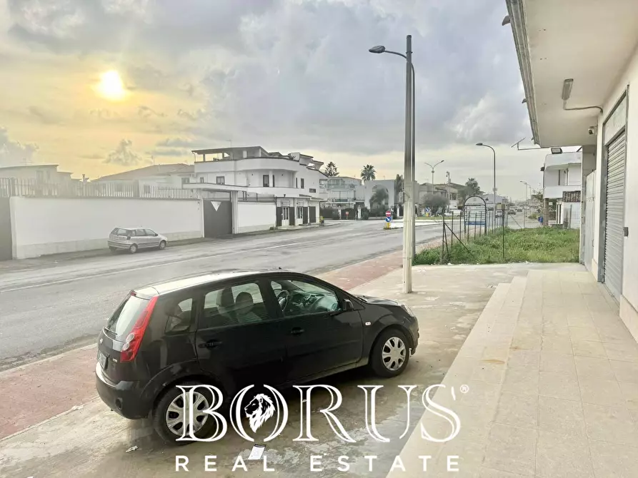 Immagine 17 di Locale commerciale in affitto  in via circumvallazione a Casal Di Principe