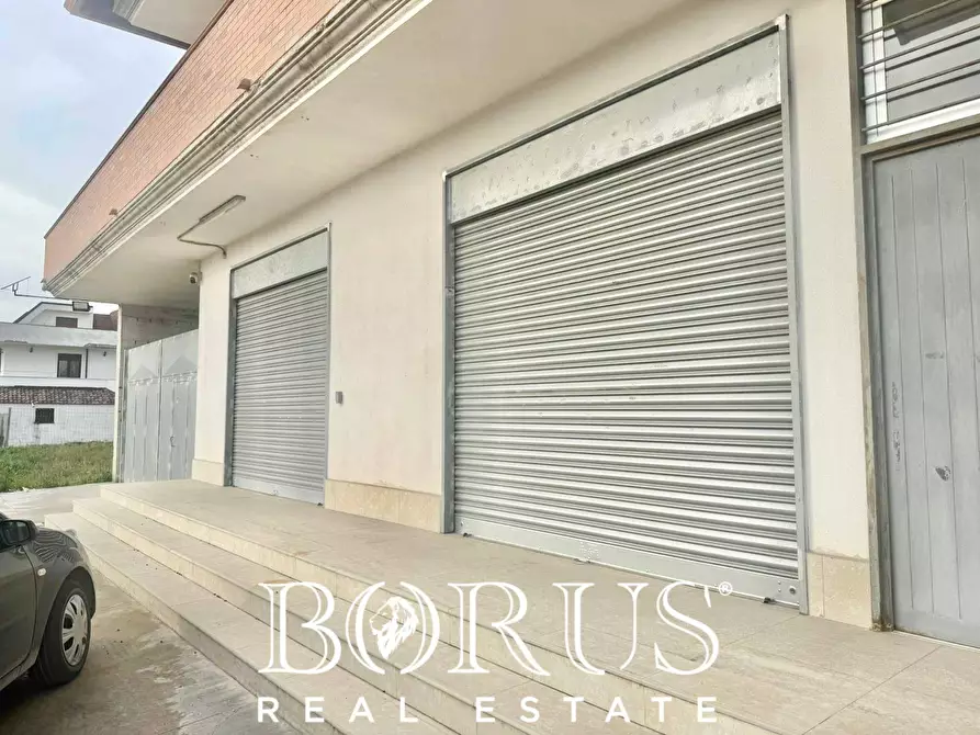 Immagine 18 di Locale commerciale in affitto  in via circumvallazione a Casal Di Principe