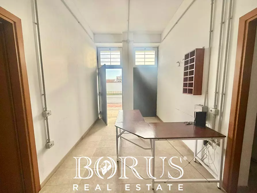 Immagine 11 di Locale commerciale in affitto  in via circumvallazione a Casal Di Principe