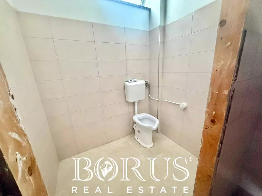 Immagine 20 di Locale commerciale in affitto  in via circumvallazione a Casal Di Principe