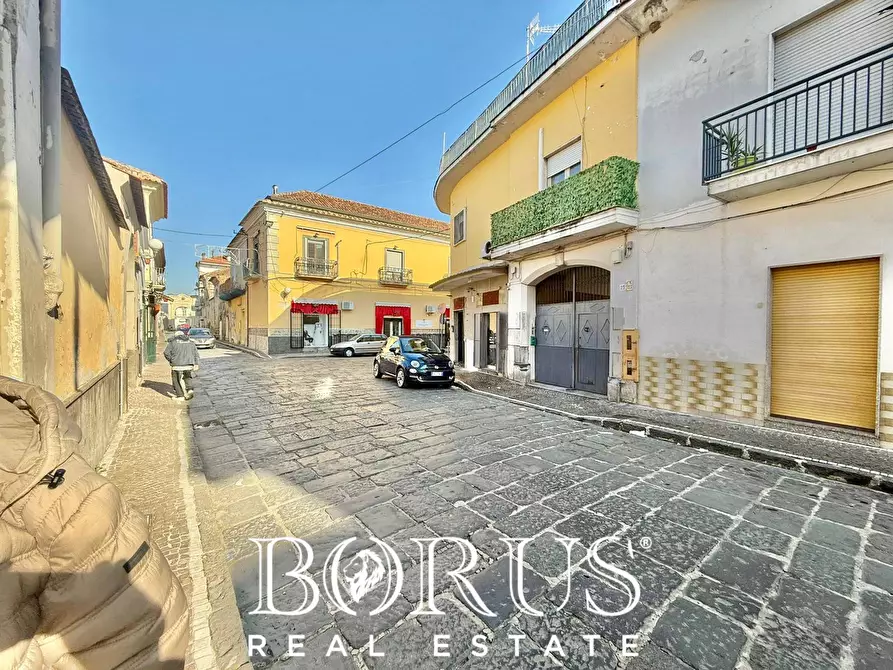 Immagine 11 di Locale commerciale in vendita  in Via Pietro Rosano a Cancello Ed Arnone