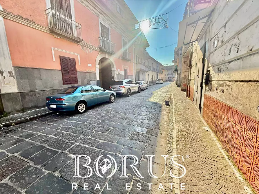 Immagine 13 di Locale commerciale in vendita  in Via Pietro Rosano a Cancello Ed Arnone