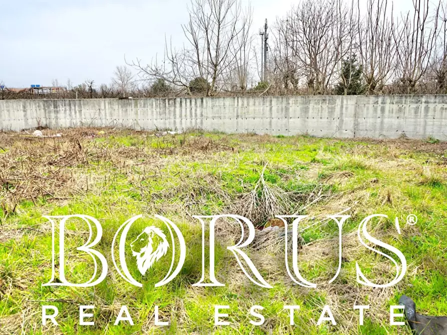 Immagine 20 di Magazzino in vendita  a San Marcellino