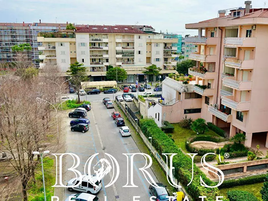 Immagine 36 di Attico in vendita  a Aversa