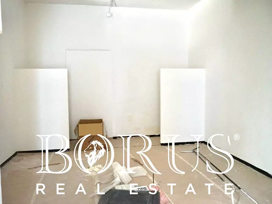 Immagine 6 di Locale commerciale in affitto  a Aversa