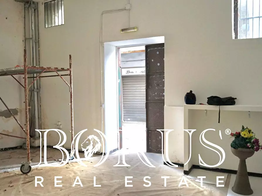 Immagine 3 di Locale commerciale in affitto  a Aversa