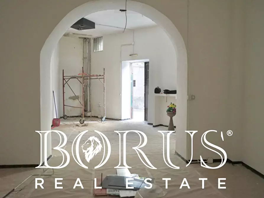 Immagine 14 di Locale commerciale in affitto  a Aversa