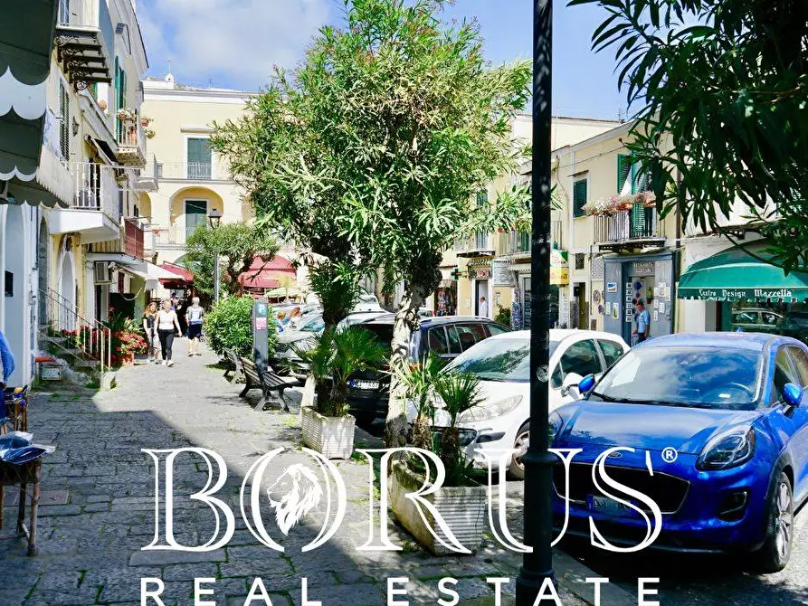 Immagine 3 di Casa indipendente in vendita  a Ischia