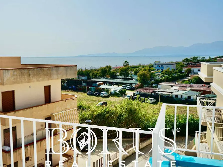 Immagine 2 di Appartamento in vendita  in Via Domiziana 431 a Mondragone