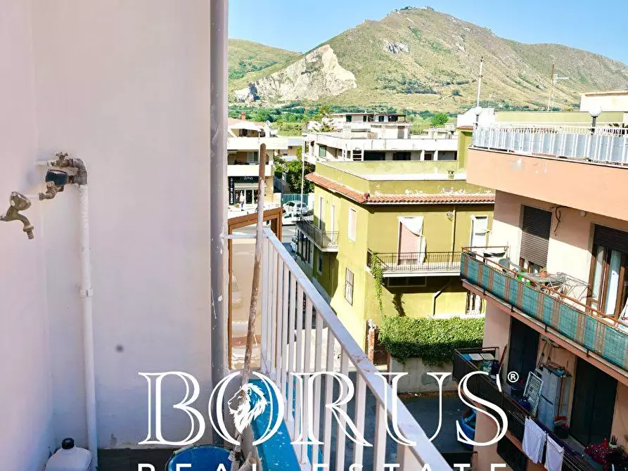 Immagine 12 di Appartamento in vendita  in Via Domiziana 431 a Mondragone