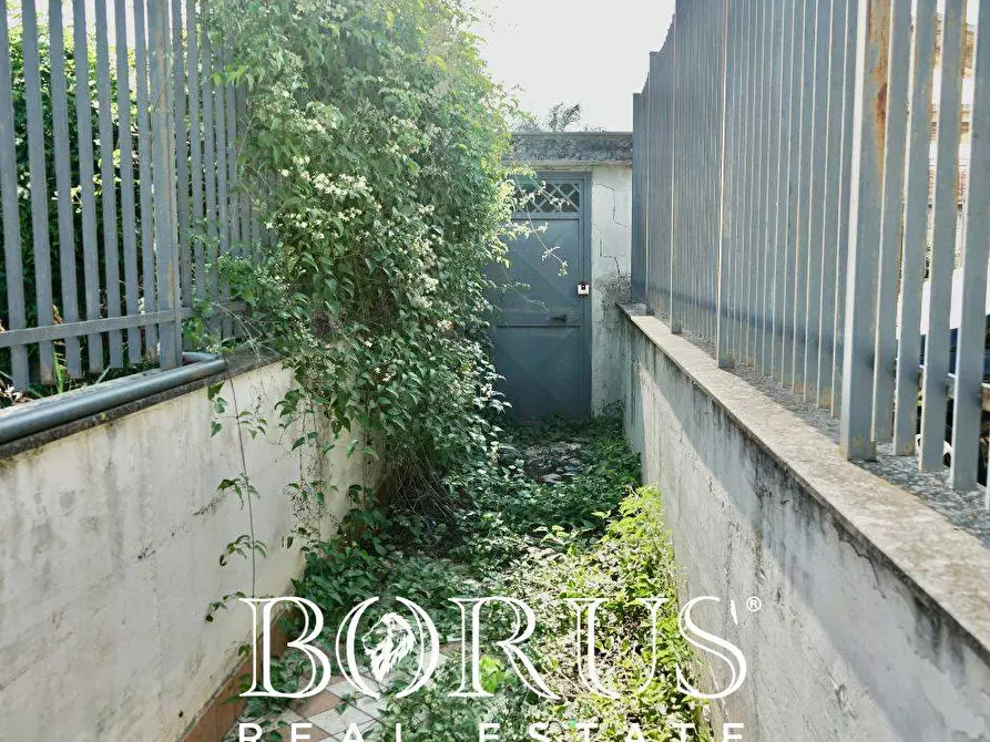 Immagine 14 di Magazzino in affitto  a Teverola