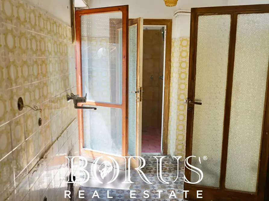 Immagine 24 di Villa in vendita  a Castel Volturno