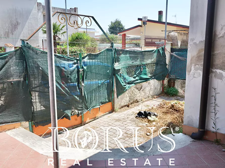 Immagine 47 di Villa in vendita  a Castel Volturno