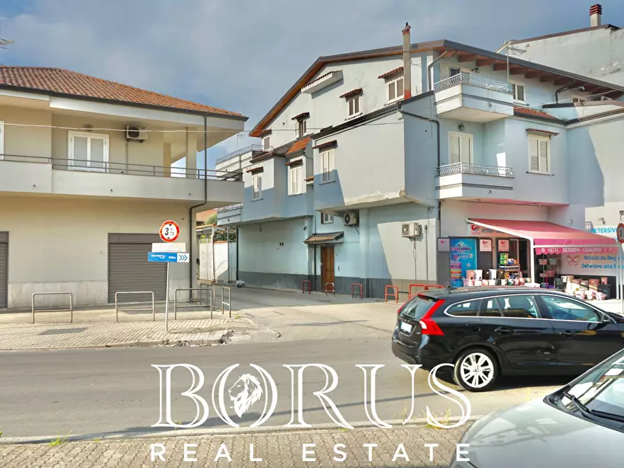 Immagine 4 di Locale commerciale in affitto  a Villa Di Briano