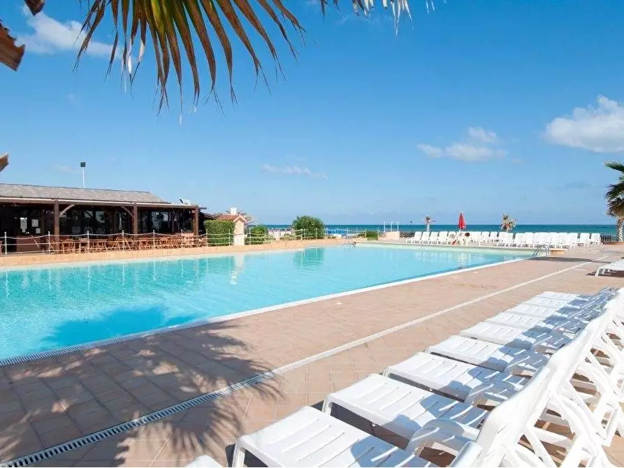 Immagine 9 di Casa indipendente in vendita  a Rodi Garganico