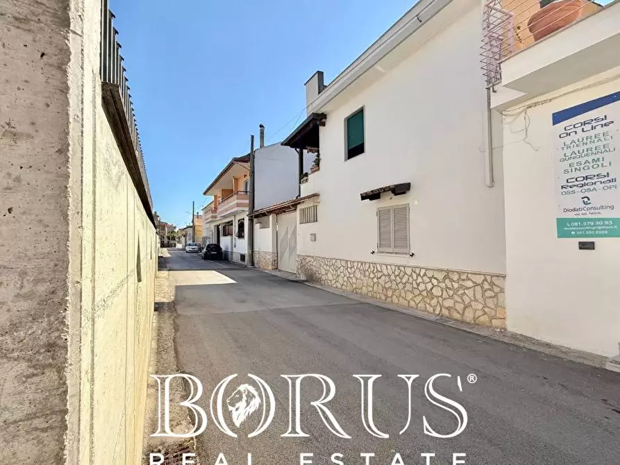 Immagine 1 di Casa indipendente in vendita  in via settembrini a San Cipriano D'aversa