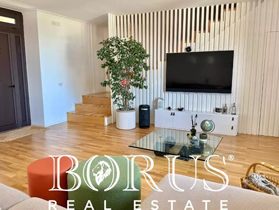 Immagine 9 di Casa semindipendente in vendita  a Casaluce