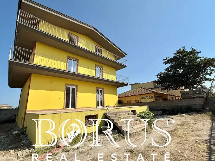 Immagine 6 di Palazzo in vendita  a Castel Volturno