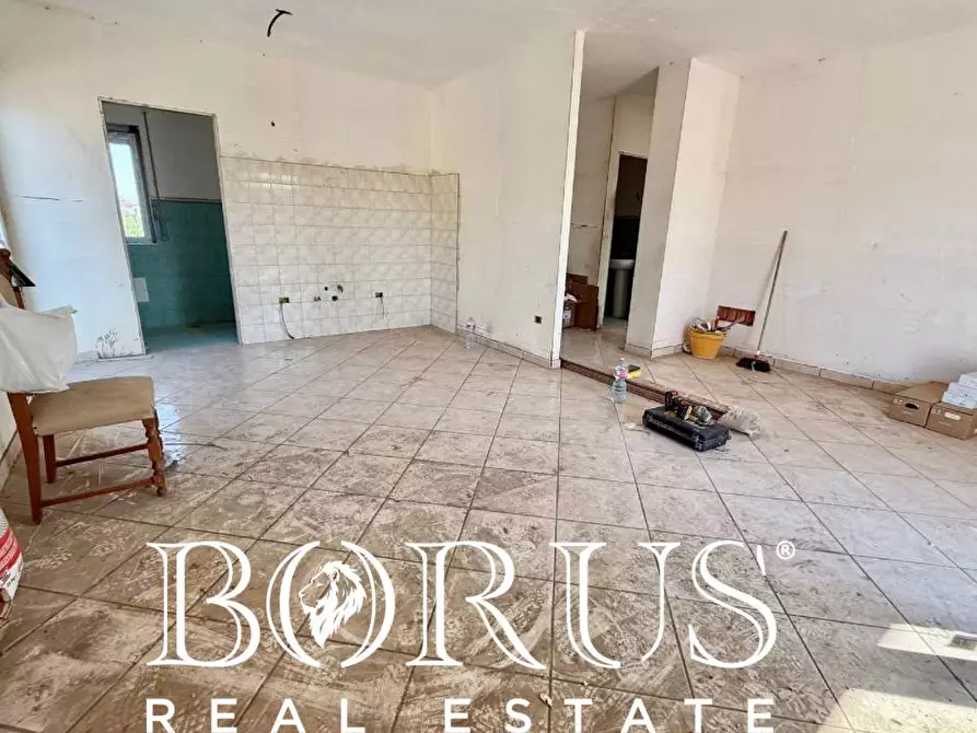 Immagine 44 di Palazzo in vendita  a Castel Volturno