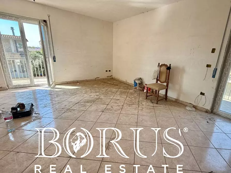 Immagine 46 di Palazzo in vendita  a Castel Volturno