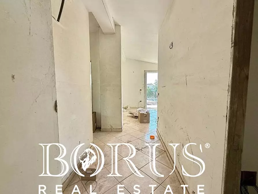 Immagine 78 di Palazzo in vendita  a Castel Volturno