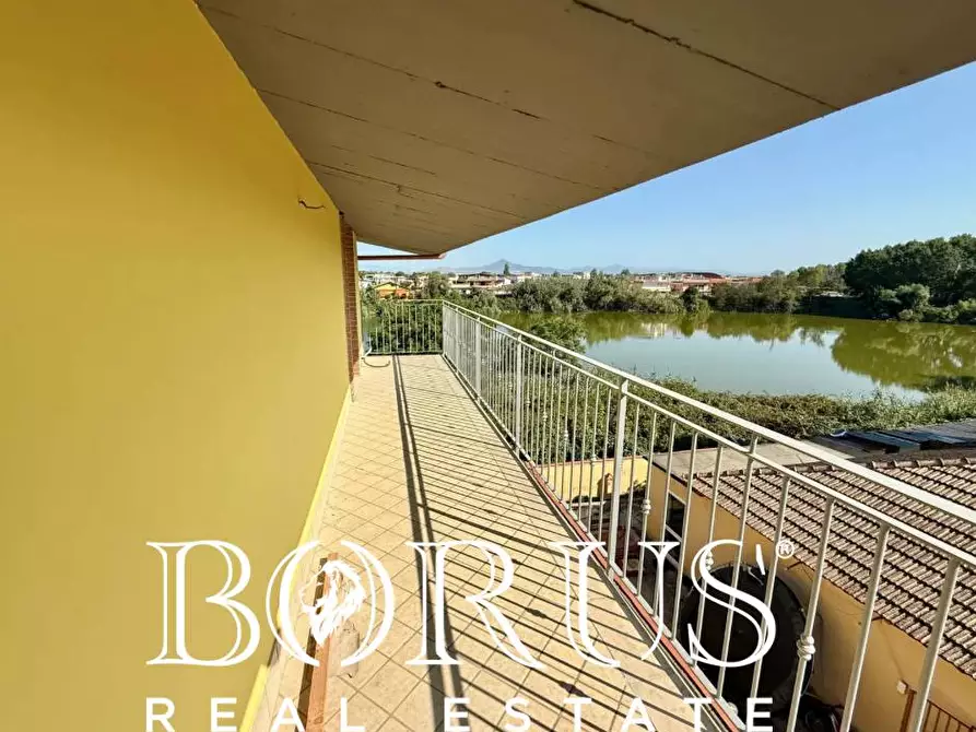 Immagine 92 di Palazzo in vendita  a Castel Volturno