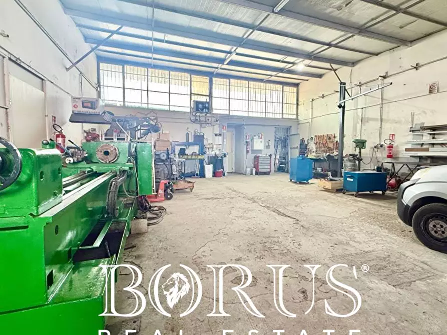 Immagine 5 di Capannone industriale in vendita  a Cesa