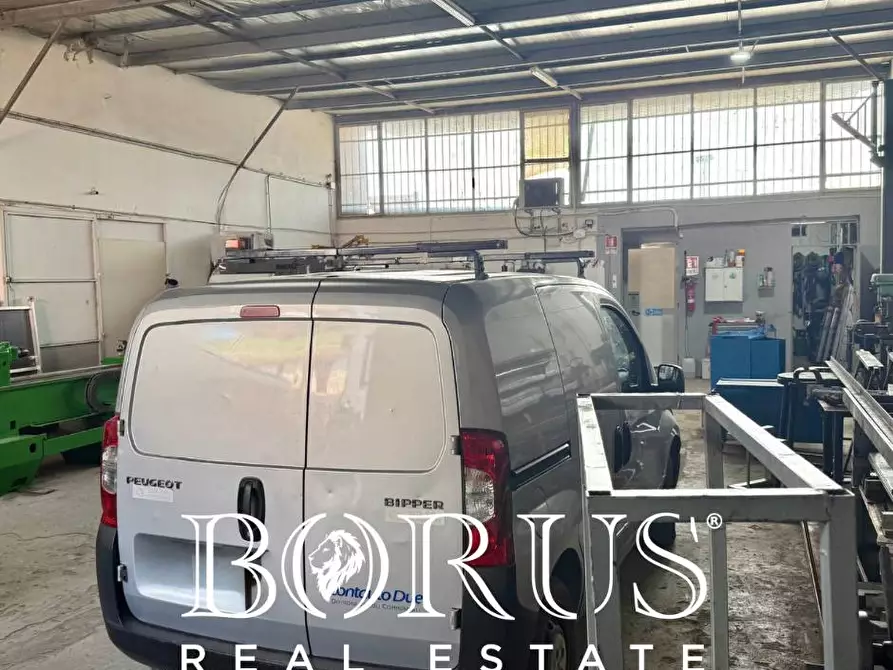 Immagine 7 di Capannone industriale in vendita  a Cesa