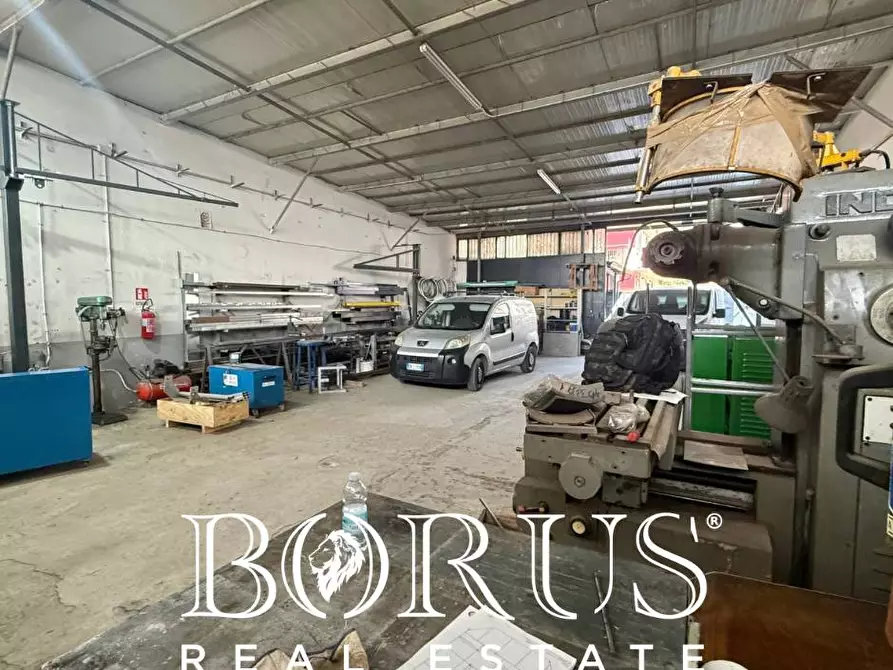 Immagine 9 di Capannone industriale in vendita  a Cesa