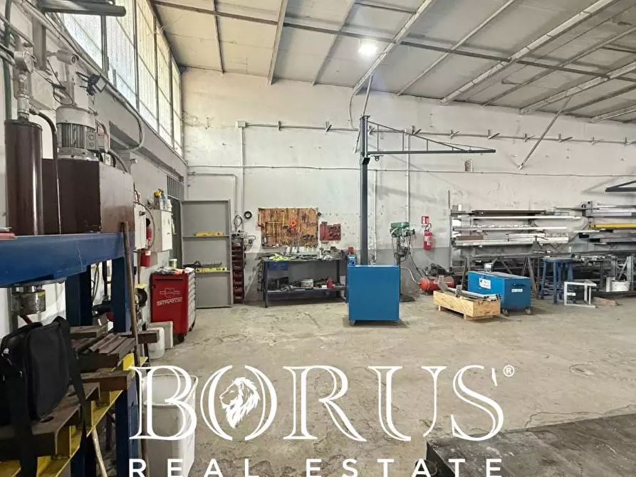 Immagine 12 di Capannone industriale in vendita  a Cesa