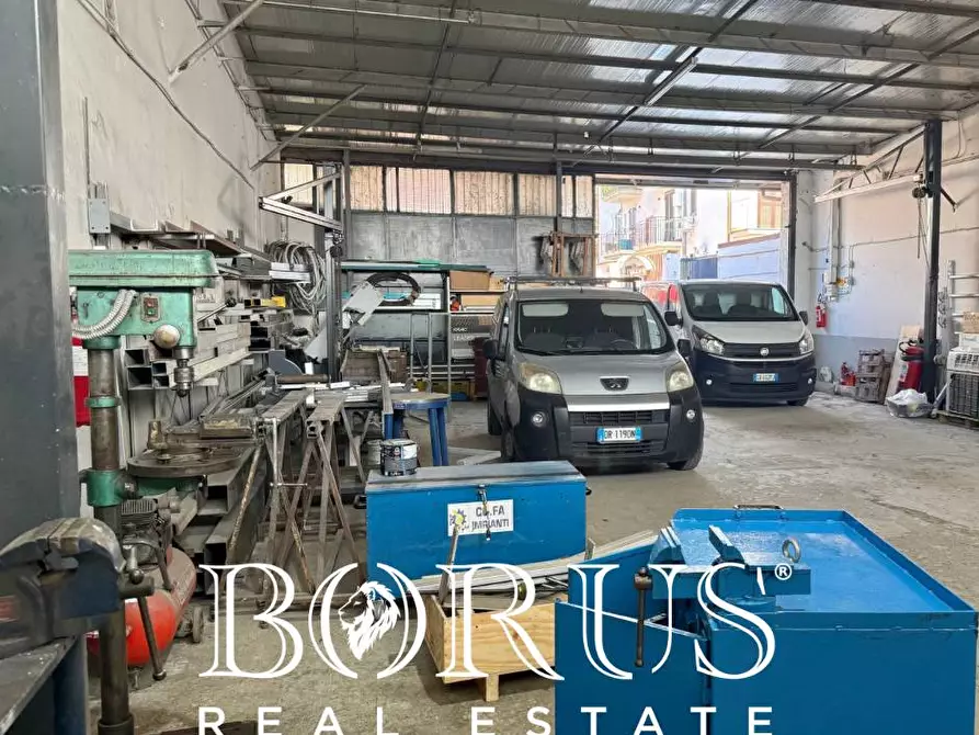 Immagine 13 di Capannone industriale in vendita  a Cesa