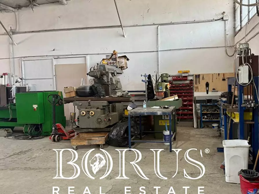 Immagine 15 di Capannone industriale in vendita  a Cesa