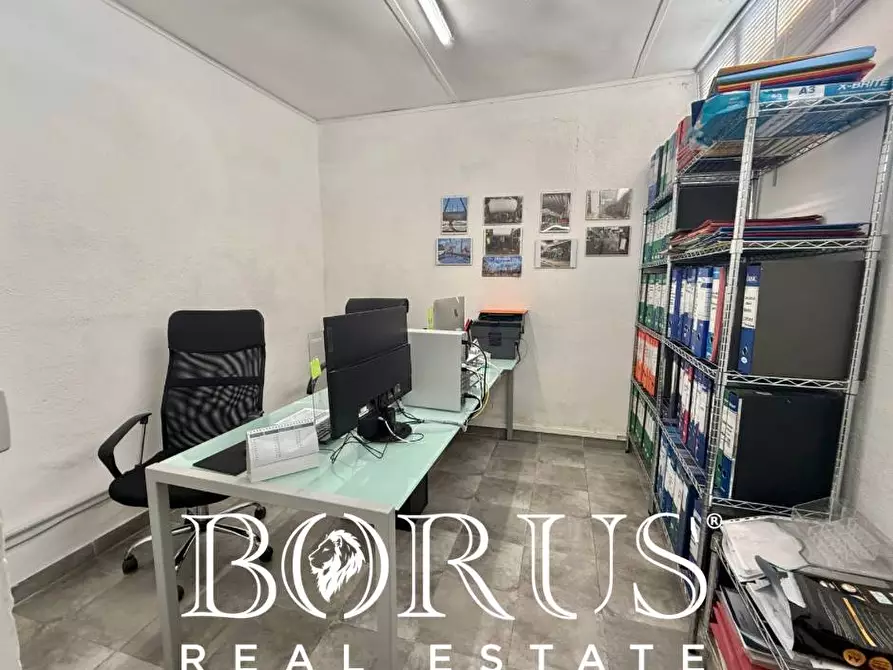 Immagine 18 di Capannone industriale in vendita  a Cesa