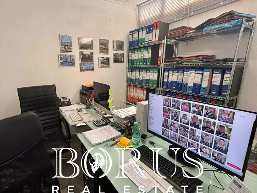 Immagine 21 di Capannone industriale in vendita  a Cesa