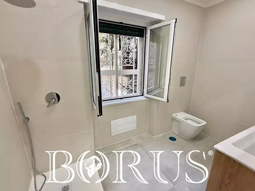 Immagine 6 di Ufficio in affitto  a Napoli