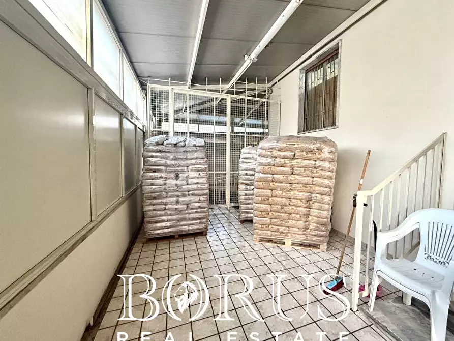 Immagine 6 di Locale commerciale in affitto  in via verdi a Cesa